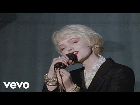 Miniatura del vídeo de THE PRIMITIVES