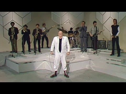 Miniatura del vídeo de BAD MANNERS