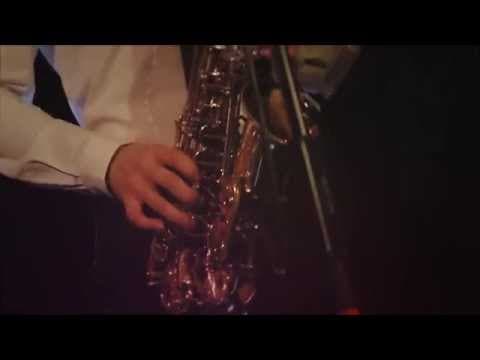 Miniatura del vídeo de THE BUTTSHAKERS