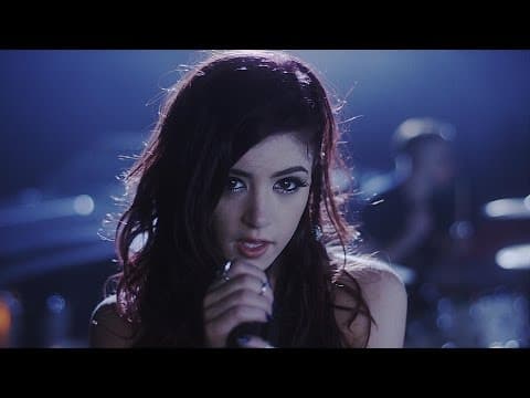 Miniatura del vídeo de AGAINST THE CURRENT