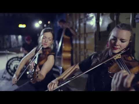 Miniatura del vídeo de THORBJØRN RISAGER & THE BLACK TORNADO