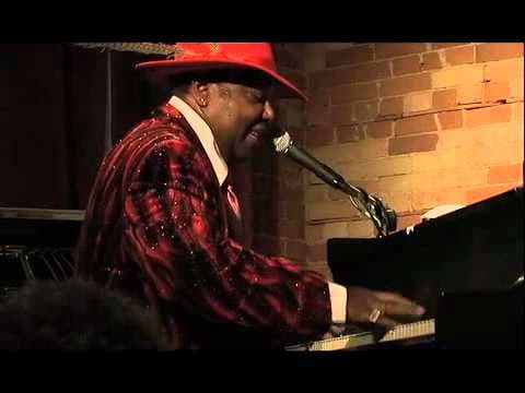Miniatura del vídeo de KENNY "BLUES BOSS" WAYNE BAND