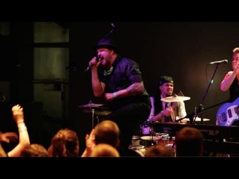 Miniatura del vídeo de JOSH HOYER & SOUL COLOSSAL