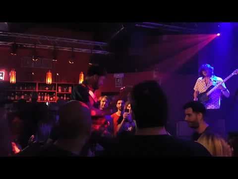 Miniatura del vídeo de THE CRAWLIES