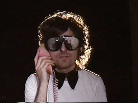 Miniatura del vídeo de VANITY MIRROR