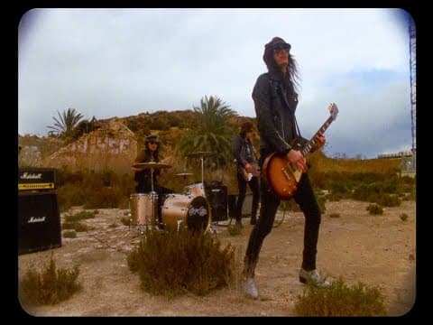 Miniatura del vídeo de POISON BOYS