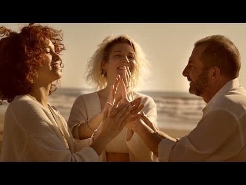 Miniatura del vídeo de REINA ROJA